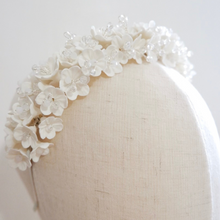 Load image into Gallery viewer, Classic Bridal Tiara | Magnolia (Next slot: October 2023)
