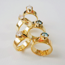 Load image into Gallery viewer, Moissanite North Ring | 1 carat, White D