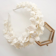 Load image into Gallery viewer, Bridal Tiara | Fleur de lis Full Tiara (Next slot: October 2023)