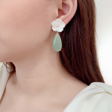 Load image into Gallery viewer, Belinda Petite Green Aventurine Drop in gold-plated silver